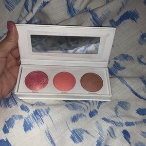 Be Fearless, Be Limitless Blush Kit